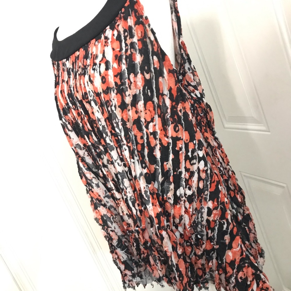 Avenue Round Collar Tank